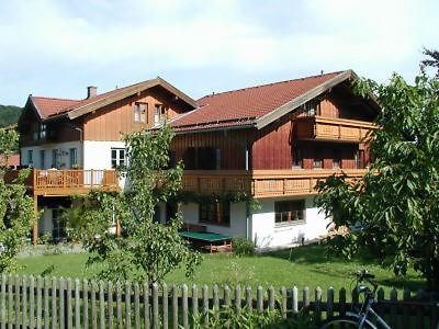 Gaestehaus Alpin - Inkl. Chiemgau-Karte Bergen  Exteriör bild